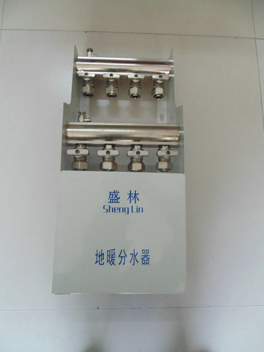 地暖分水器003 西安盛林管業地暖設備專業解析